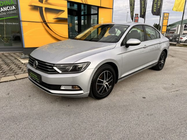 VW PASSAT 1.6 TDI TRENDLINE 88kw – 1 godina garancije!