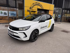 Opel Grandland Ultimate 1.5D 96kw – 7 godina garancije!