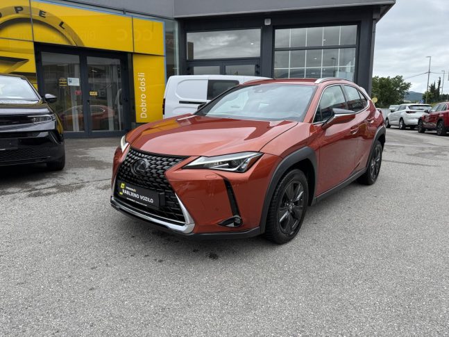 Lexus UX 200 Launch Edition Automatik, LED svjetla, navigacija, 173ks