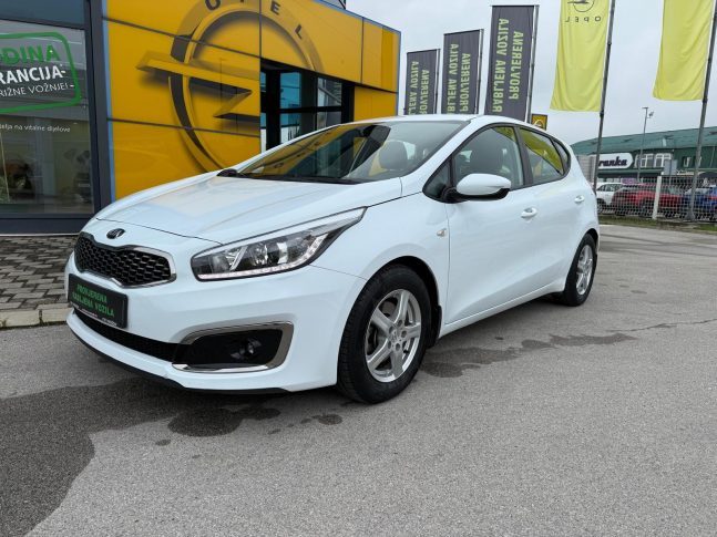 Kia CEED 1.4 LX URBAN PLUS 74kw – 1 godina garancije!