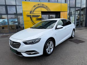 Opel Insignia Edition 1.6CDTI 100kw – 1 godina garancije! Opel Insignia Edition 1.6CDTI 100kw – 1 godina garancije!